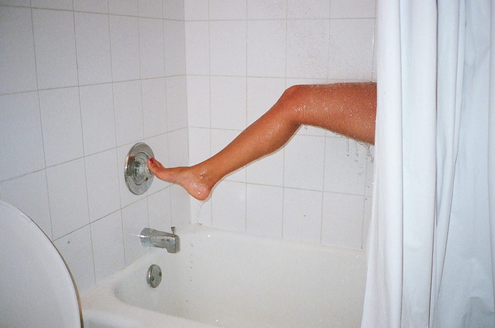 Cigarette / Legs — plate 1